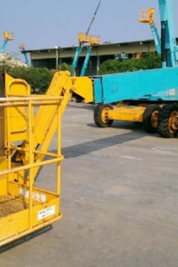 25m直臂輪胎高空作業車